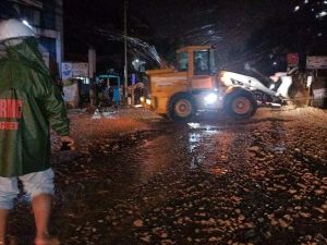 Clearing Operation at Km. 3, La Trinidad, Benguet