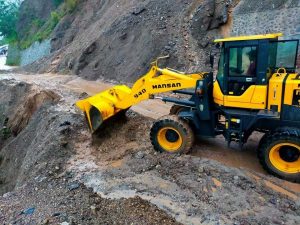 Clearing operation at Guioeng and Takap Road in Buguias
