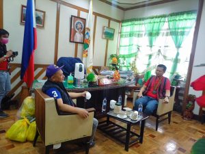 WIN’S VISIT TO GOVERNOR DICLAS